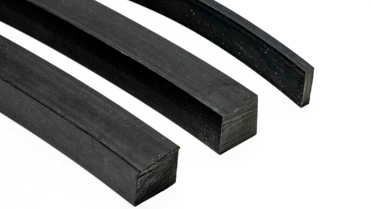 Tesnenia piestnic a piestov a nevyhnutné tesniace riešenia pre hydraulické systémy.